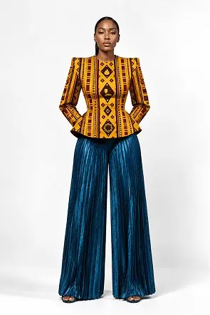 Festival look: Mustard jacket